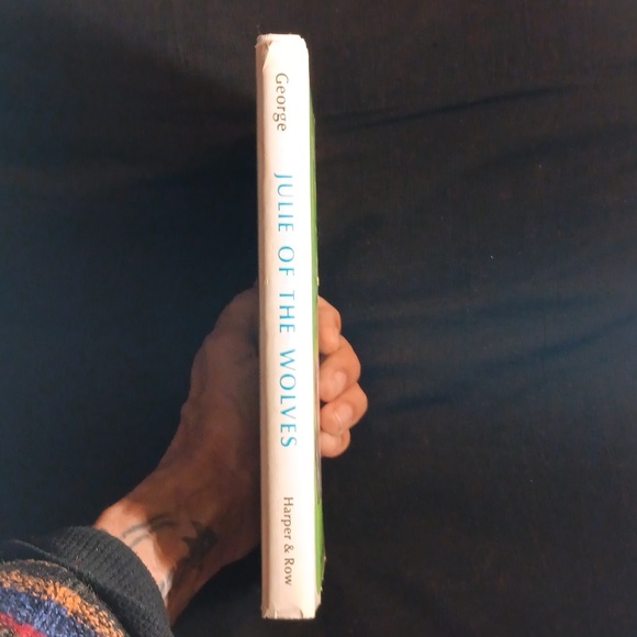 Book - Picture 4 of 5